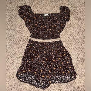Aeropostale Floral Top and Bottom Set